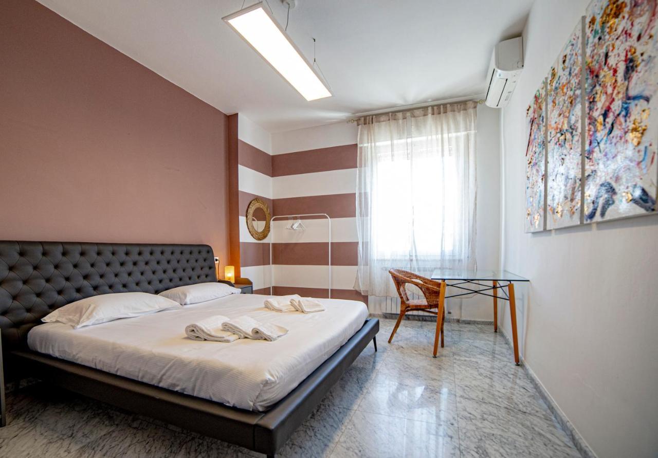 Elegante Camera Con Finiture Di Lusso Appena Ristrutturata Marina Di Carrara Zewnętrze zdjęcie