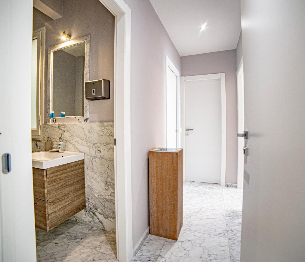 Elegante Camera Con Finiture Di Lusso Appena Ristrutturata Marina Di Carrara Zewnętrze zdjęcie